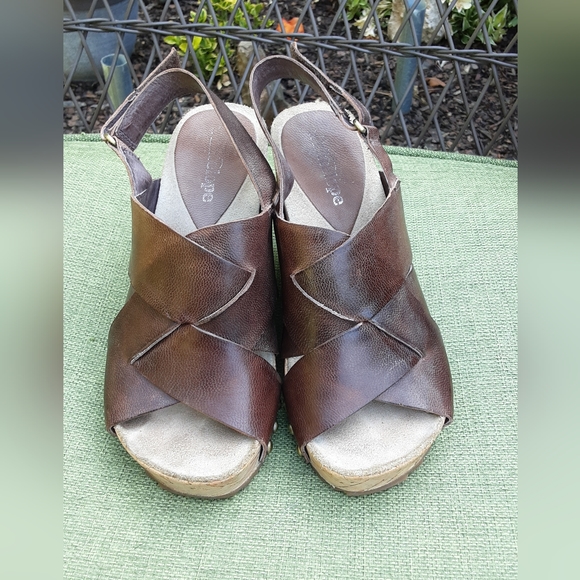 Antelope Brown Leather Wedge Heel Sandal. Size EU 36. - Picture 4 of 15